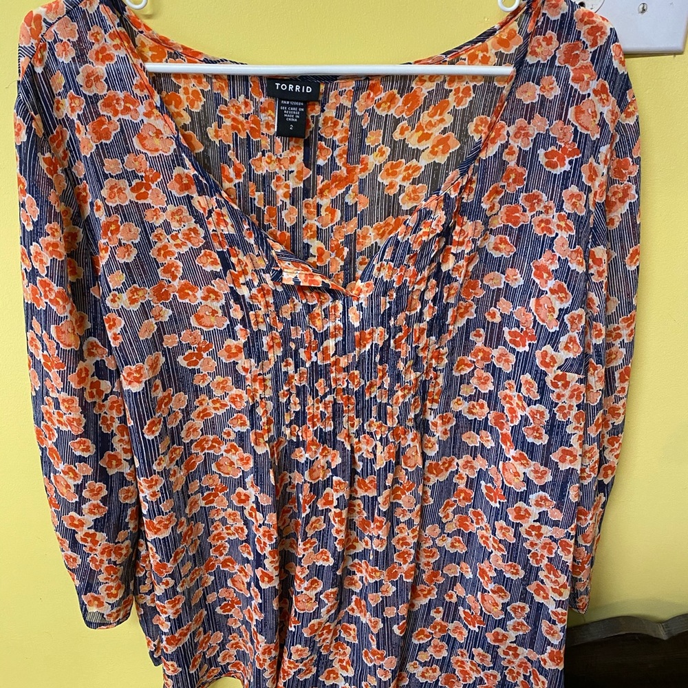 Torrid 3/4th sleeve flowy top